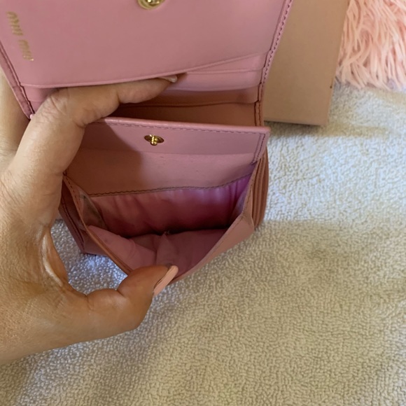 RARE MIU MIU PINK WALLET - Picture 8 of 13